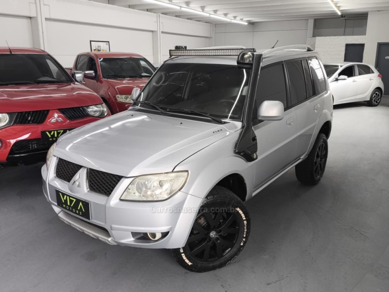PAJERO TR4 2.0 4X4 16V 140CV FLEX 4P MANUAL - 2011 - CAXIAS DO SUL