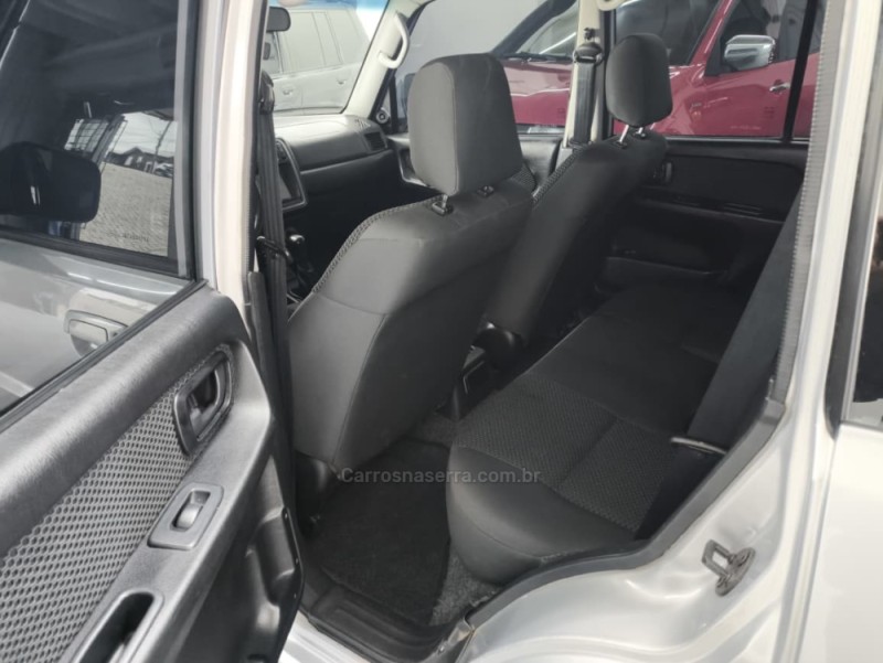 PAJERO TR4 2.0 4X4 16V 140CV FLEX 4P MANUAL - 2011 - CAXIAS DO SUL