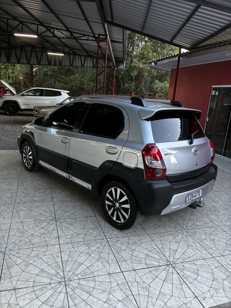 ETIOS 1.5 X PLUS 16V FLEX 4P MANUAL - 2017 - CAXIAS DO SUL