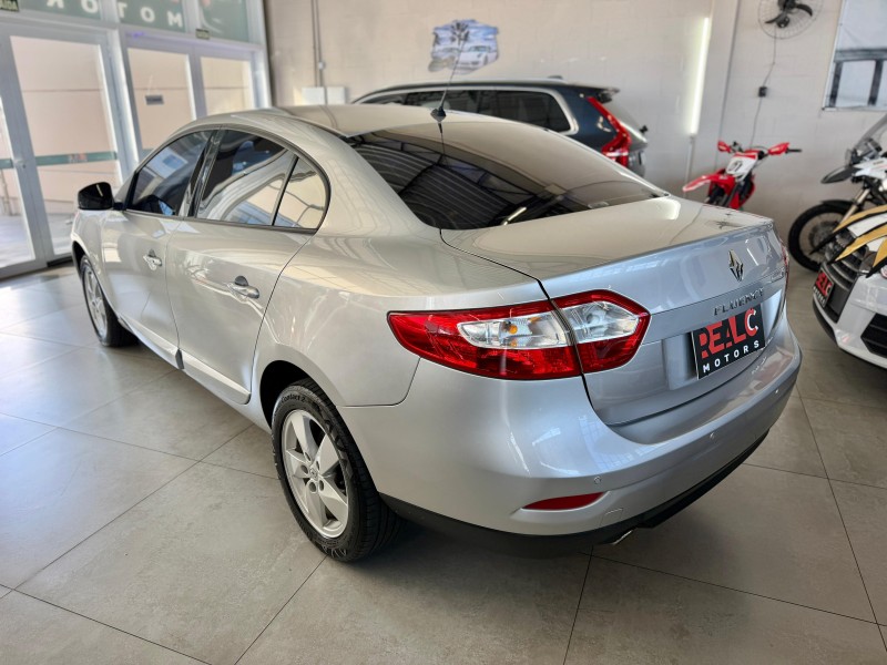 FLUENCE 2.0 DYNAMIQUE 16V FLEX 4P AUTOMÁTICO - 2011 - CAXIAS DO SUL