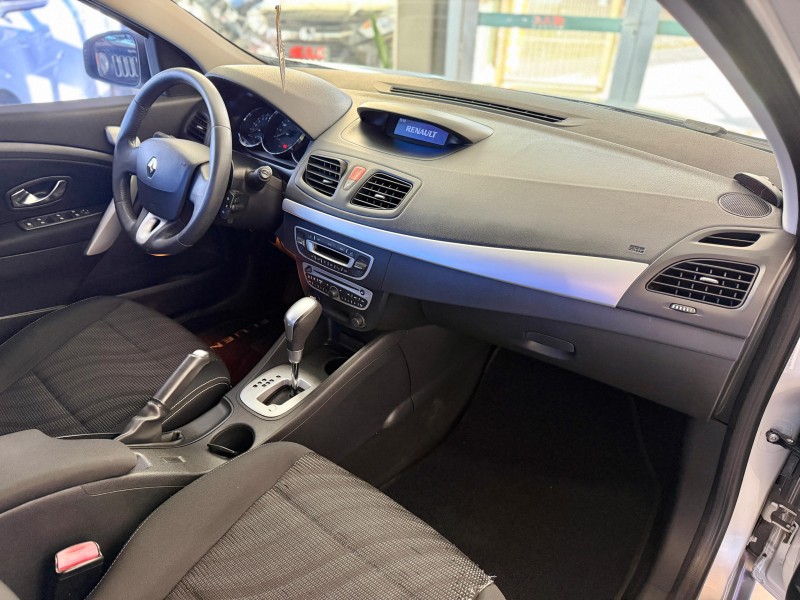 FLUENCE 2.0 DYNAMIQUE 16V FLEX 4P AUTOMÁTICO - 2011 - CAXIAS DO SUL