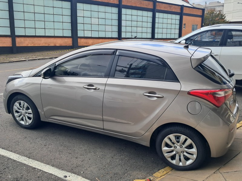 HB20 1.0 COMFORT 12V FLEX 4P MANUAL - 2018 - FLORES DA CUNHA