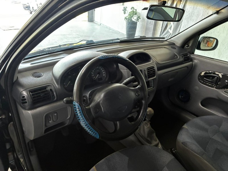 CLIO 1.0 RN 16V GASOLINA 4P MANUAL - 2001 - BOM PRINCíPIO