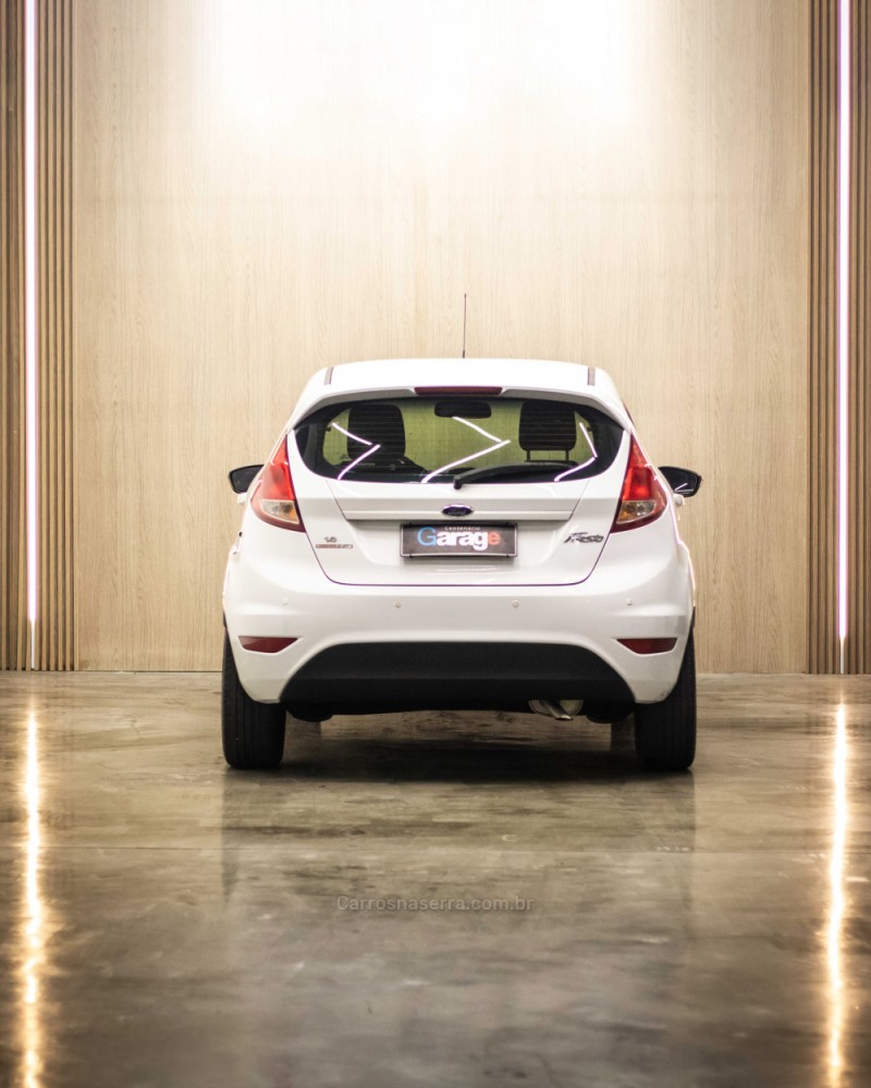 FIESTA 1.6 SE HATCH 16V FLEX 4P AUTOMÁTICO - 2015 - CAXIAS DO SUL