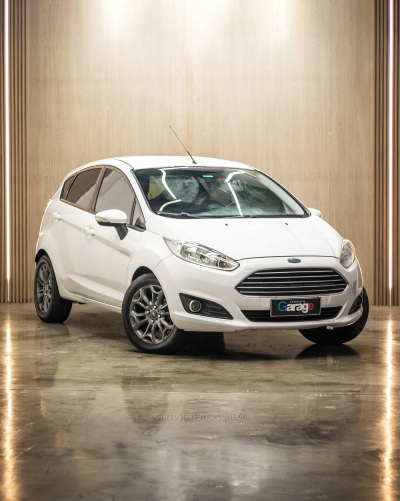 fiesta 1.6 se hatch 16v flex 4p automatico 2015 caxias do sul