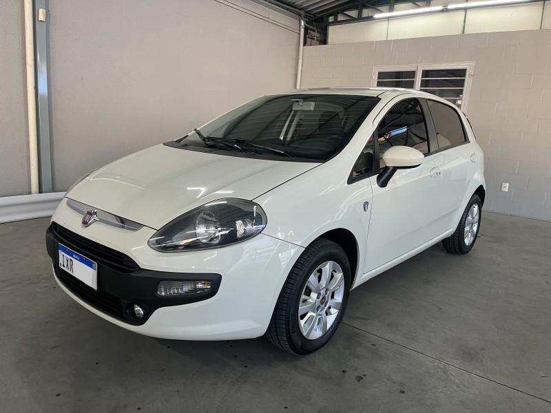 PUNTO 1.4 ATTRACTIVE ITALIA 8V FLEX 4P MANUAL - 2017 - CAXIAS DO SUL