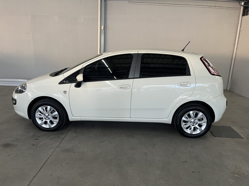 PUNTO 1.4 ATTRACTIVE ITALIA 8V FLEX 4P MANUAL - 2017 - CAXIAS DO SUL