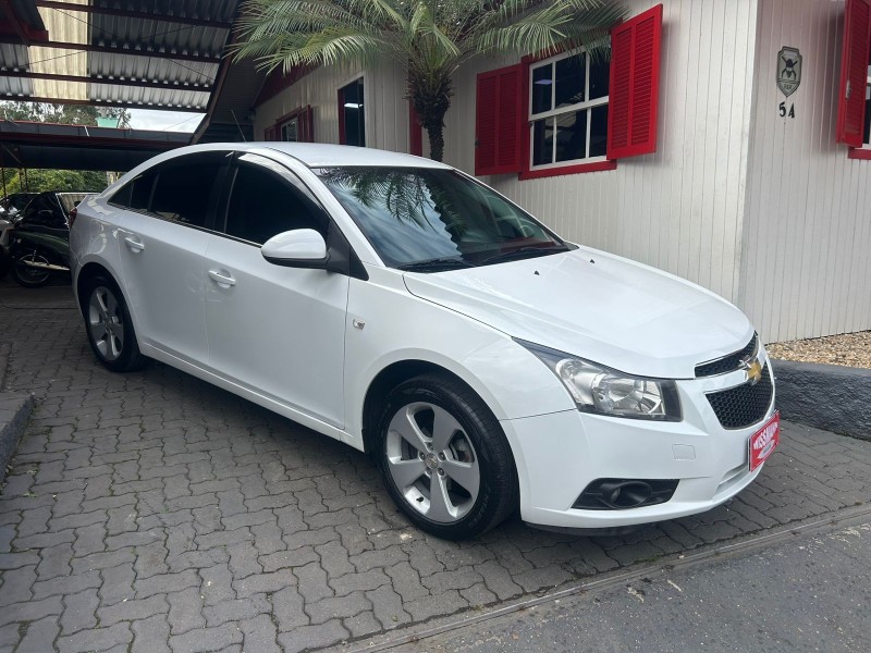 cruze 1.8 lt 16v flex 4p automatico 2013 tres coroas