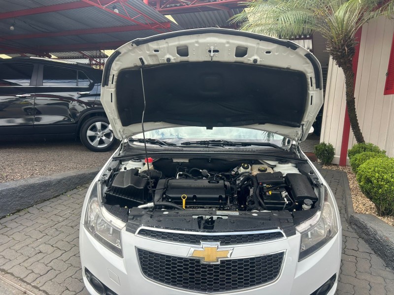 CRUZE 1.8 LT 16V FLEX 4P AUTOMÁTICO - 2013 - TRêS COROAS