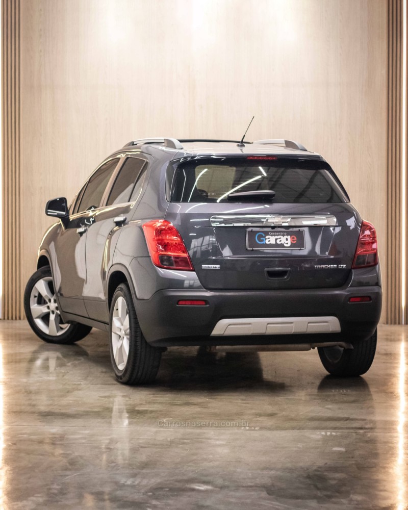 TRACKER 1.8 MPFI LTZ 4X2 16V FLEX 4P AUTOMÁTICO - 2014 - CAXIAS DO SUL