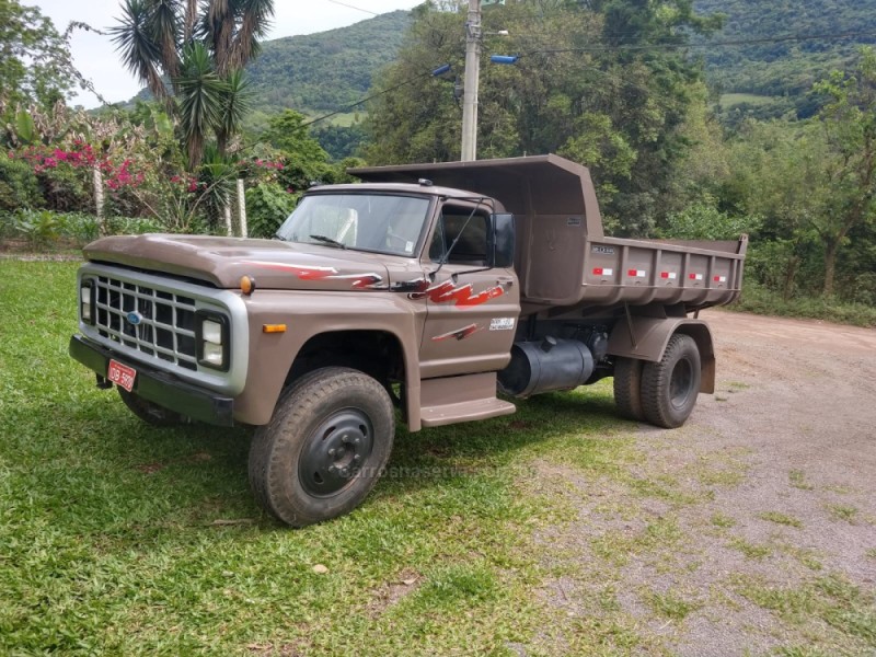 F-11000  - 1988 - NOVA PETRóPOLIS