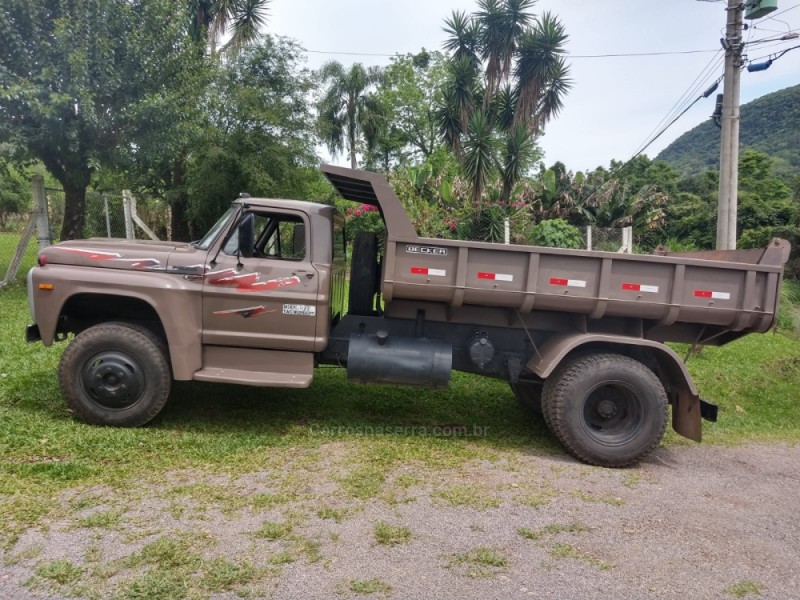 F-11000  - 1988 - NOVA PETRóPOLIS