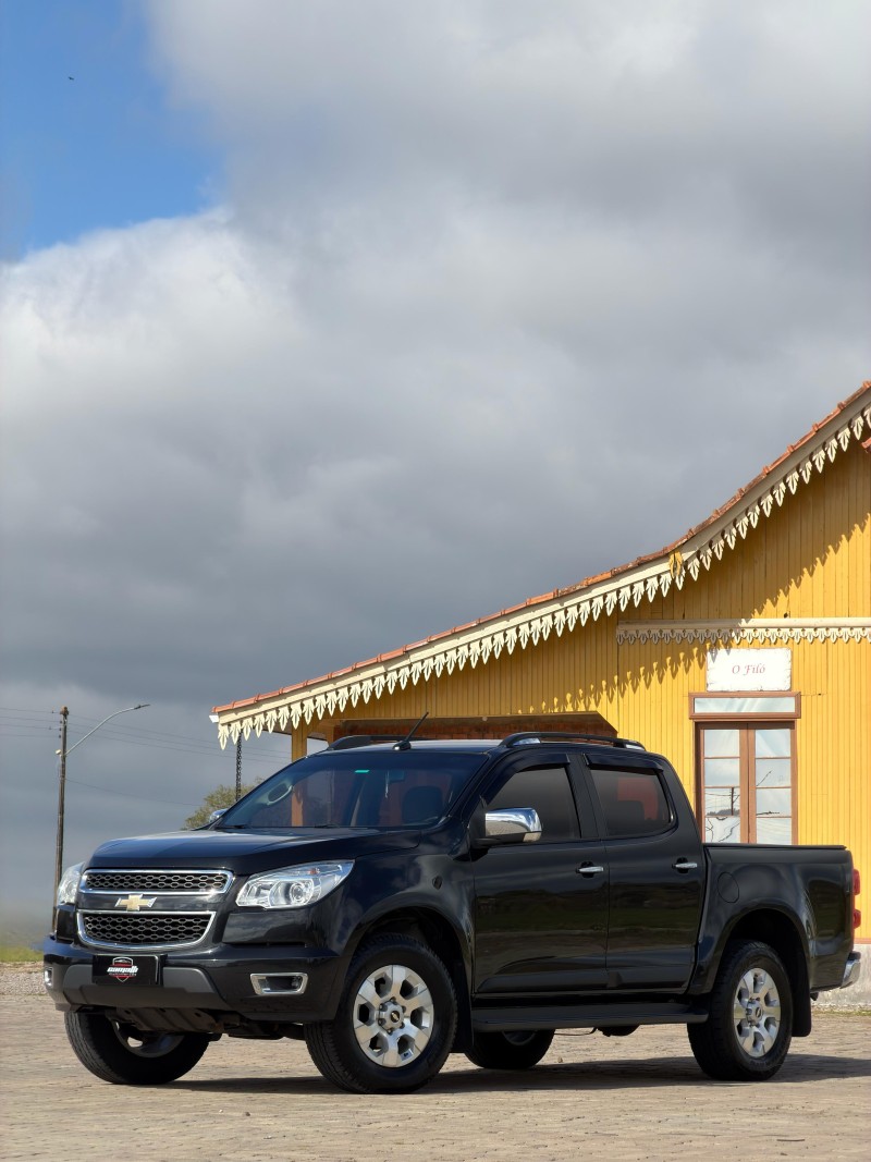 S10 2.4 LTZ 4X2 CD 8V FLEX 4P MANUAL - 2014 - ANTôNIO PRADO