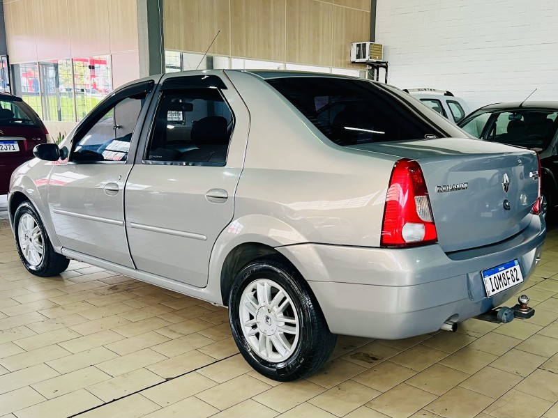 LOGAN 1.6 PRIVILÈGE 16V FLEX 4P MANUAL - 2008 - CAXIAS DO SUL