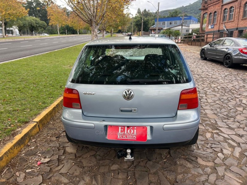 GOLF 1.6 MI GENERATION 8V GASOLINA 4P MANUAL - 2002 - DOIS IRMãOS