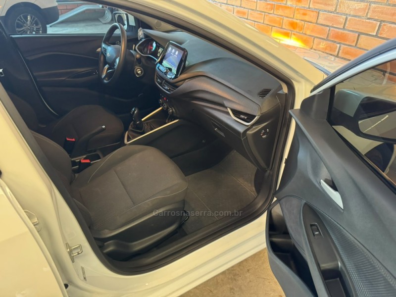 ONIX 1.0 LT 12V TURBO FLEX 4P MANUAL - 2023 - SãO MARCOS