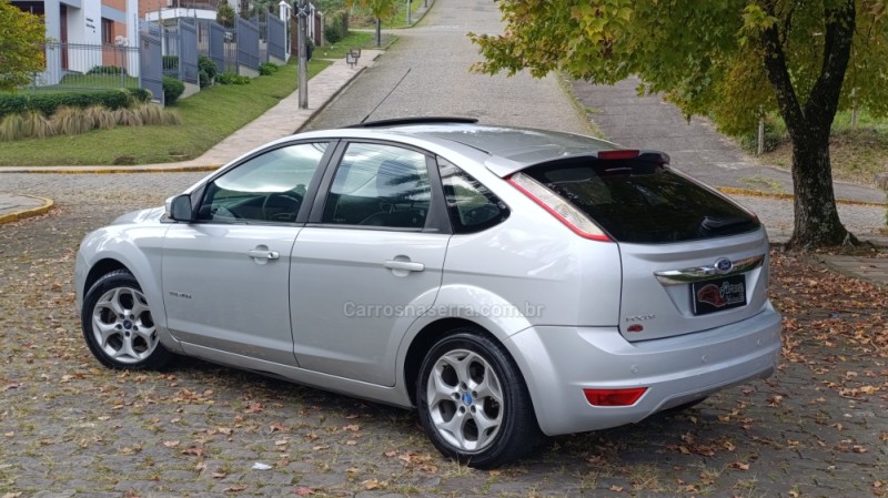 FOCUS 2.0 TITANIUM 16V FLEX 4P AUTOMÁTICO - 2012 - CAXIAS DO SUL