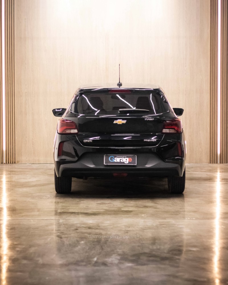 ONIX 1.0 PREMIER 8V TURBO FLEX 4P AUTOMÁTICO - 2020 - CAXIAS DO SUL