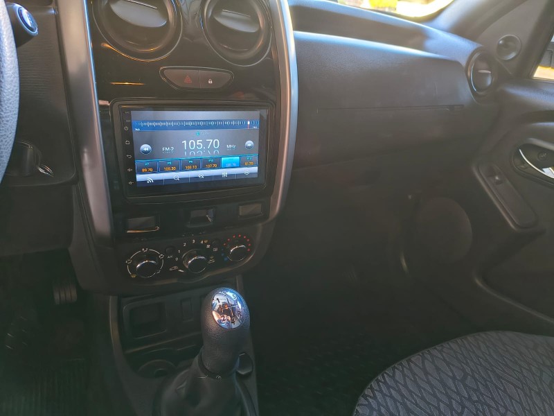 DUSTER 1.6 EXPRESSION 4X2 16V FLEX 4P MANUAL - 2017 - CAXIAS DO SUL