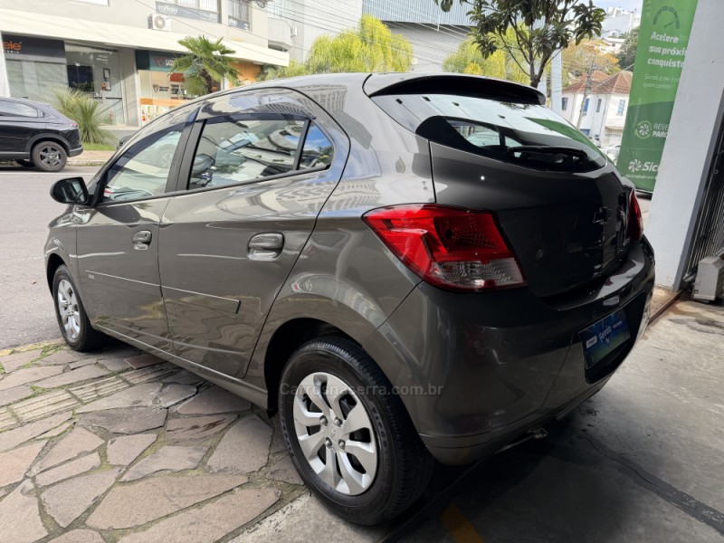 ONIX 1.0 LT PLUS 8V FLEX 4P MANUAL - 2015 - BENTO GONçALVES