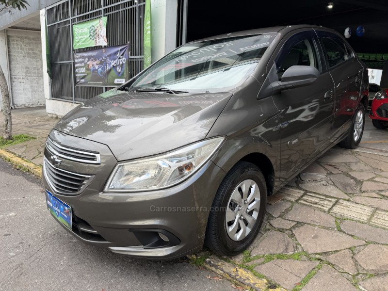 ONIX 1.0 LT PLUS 8V FLEX 4P MANUAL - 2015 - BENTO GONçALVES