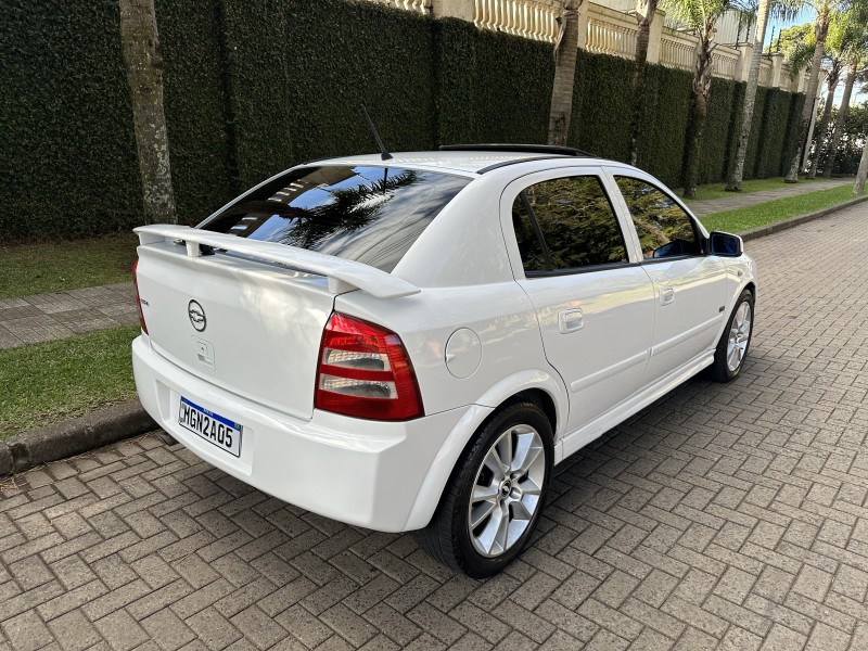 ASTRA 2.0 SFI GSI 16V GASOLINA 4P MANUAL - 2005 - CAXIAS DO SUL