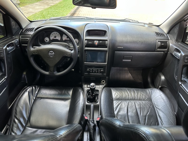 ASTRA 2.0 SFI GSI 16V GASOLINA 4P MANUAL - 2005 - CAXIAS DO SUL