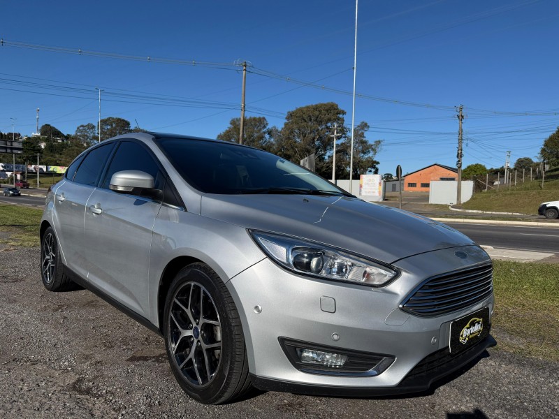 FOCUS 2.0 TITANIUM HATCH 16V FLEX 4P AUTOMÁTICO - 2016 - FARROUPILHA