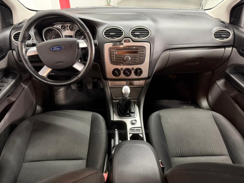 FOCUS 1.6 GLX 8V FLEX 4P MANUAL - 2013 - CAXIAS DO SUL