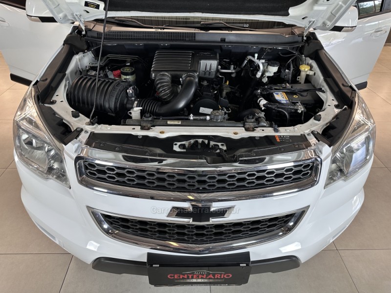 S10 2.4 LT 4X2 CD 8V FLEX 4P MANUAL - 2014 - SAPIRANGA