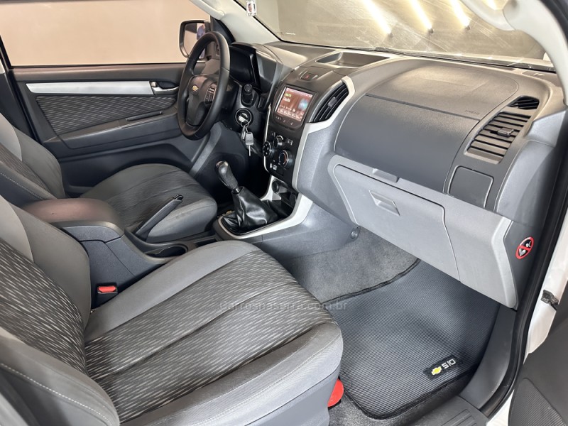 S10 2.4 LT 4X2 CD 8V FLEX 4P MANUAL - 2014 - SAPIRANGA
