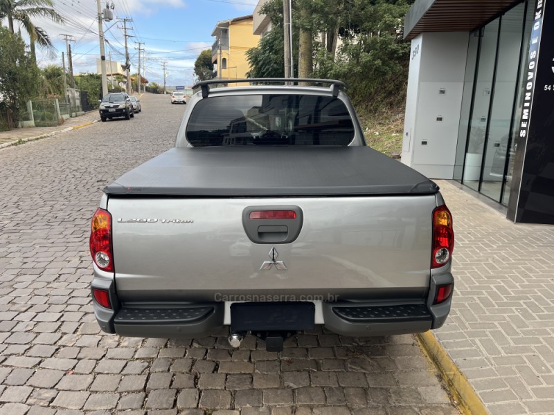L200 TRITON 3.2 HPE 4X4 CD 16V TURBO INTERCOOLER DIESEL 4P AUTOMÁTICO - 2017 - VERANóPOLIS