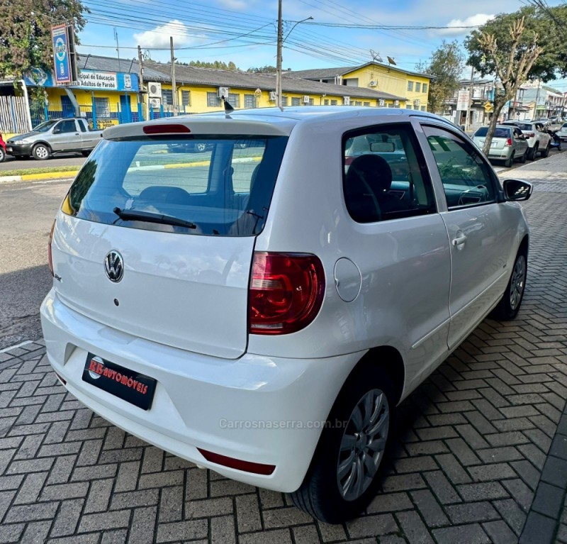 FOX 1.0 MI 8V FLEX 2P MANUAL - 2011 - PAROBé