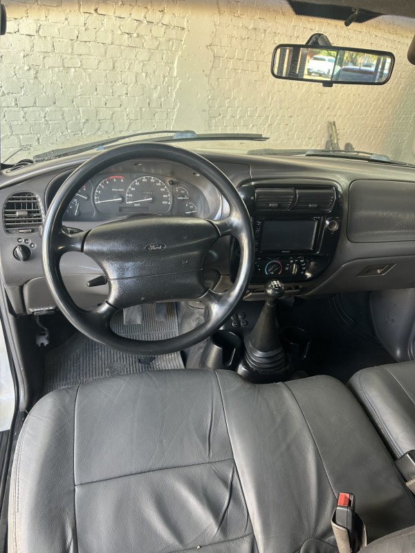 RANGER 2.8 XL 4X4 CD 8V TURBO INTERCOOLER DIESEL 4P MANUAL - 2002 - CAXIAS DO SUL