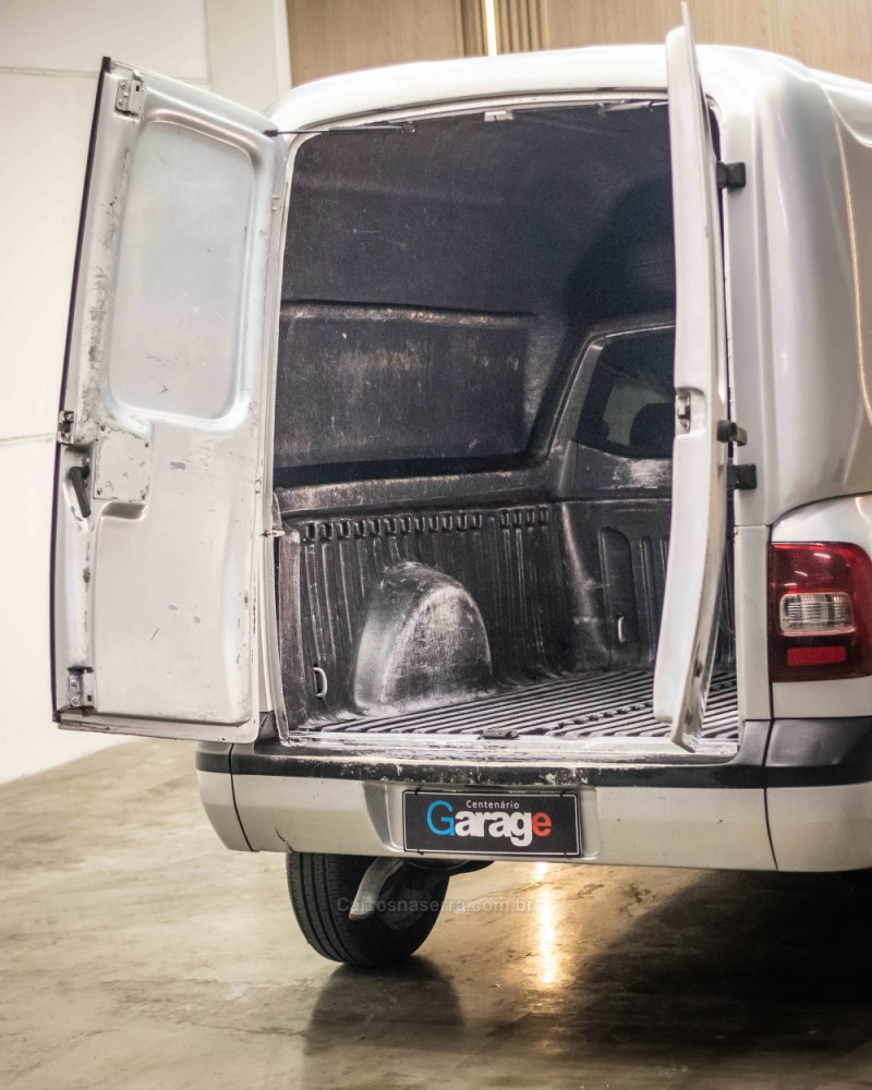 SAVEIRO 1.6 MI CS 8V FLEX 2P MANUAL G.VI - 2015 - CAXIAS DO SUL