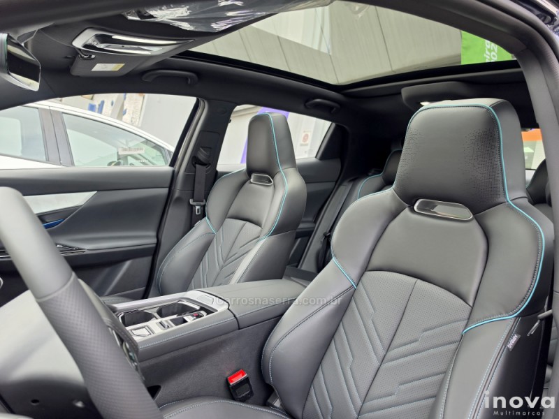 UNI-T 1.5 INFINITY 16V 4P FLEX AUTOMÁTICO - 2027 - NOVO HAMBURGO