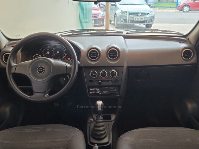 PRISMA 1.4 MPFI MAXX 8V FLEX 4P MANUAL - 2010 - CANELA