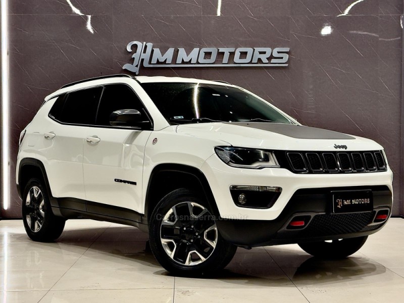 COMPASS 2.0 16V DIESEL TRAILHAWK 4X4 AUTOMÁTICO - 2017 - CAXIAS DO SUL