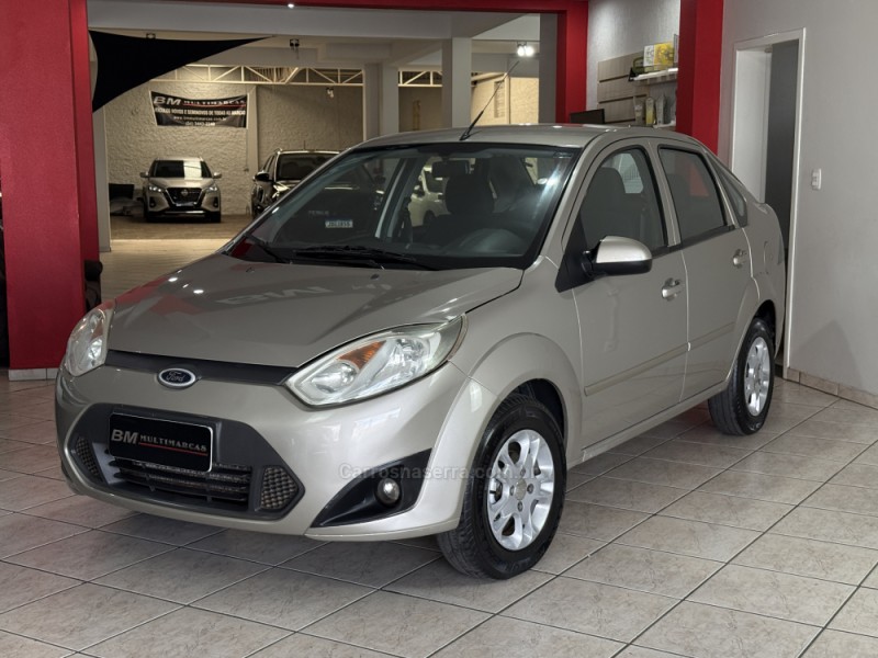 FIESTA 1.6 ROCAM SE SEDAN 8V FLEX 4P MANUAL - 2011 - GUAPORé
