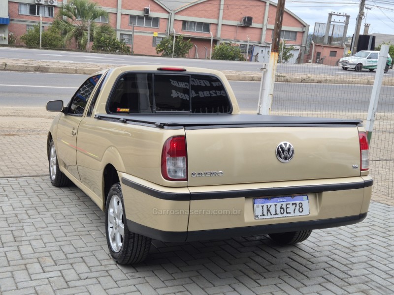 SAVEIRO 1.8 MI SUMMER CS 8V GASOLINA 2P MANUAL G.III - 2002 - CAXIAS DO SUL