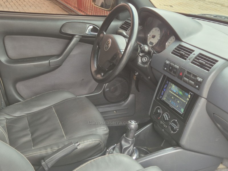 SAVEIRO 1.8 MI SUMMER CS 8V GASOLINA 2P MANUAL G.III - 2002 - CAXIAS DO SUL