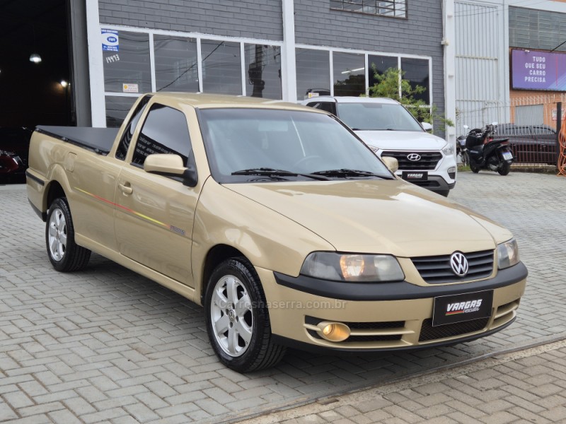 SAVEIRO 1.8 MI SUMMER CS 8V GASOLINA 2P MANUAL G.III - 2002 - CAXIAS DO SUL