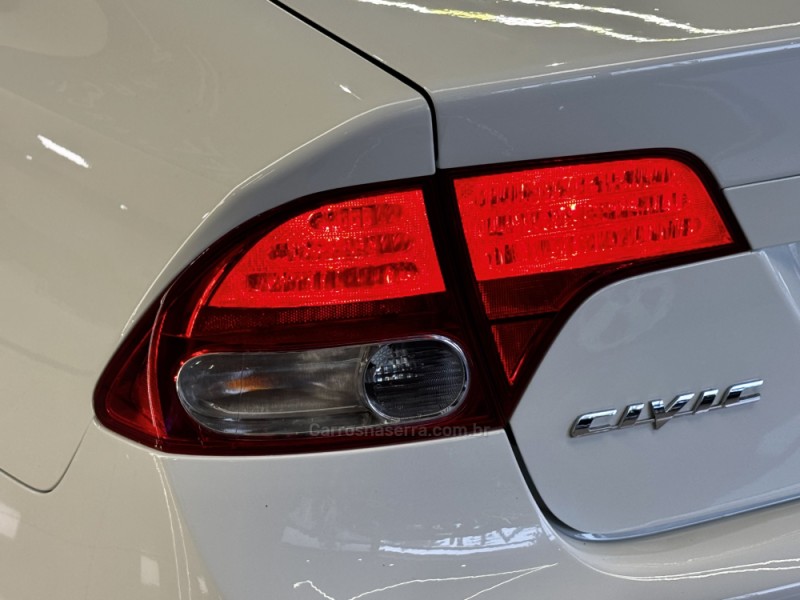 CIVIC 1.8 EXS 16V GASOLINA 4P AUTOMÁTICO - 2010 - DOIS IRMãOS