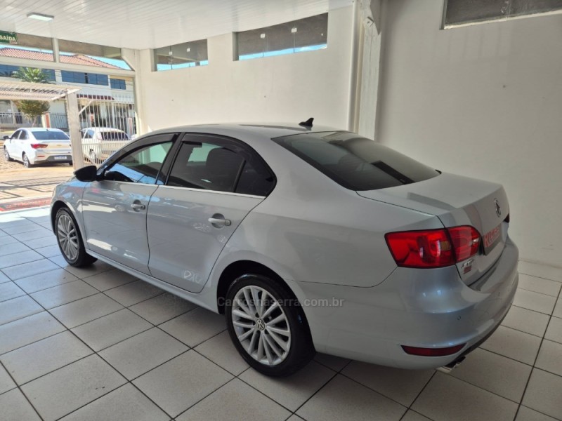 JETTA 2.0 TSI DSG HIGHLINE 200CV GASOLINA 4P AUTOMÁTICO - 2012 - NãO-ME-TOQUE