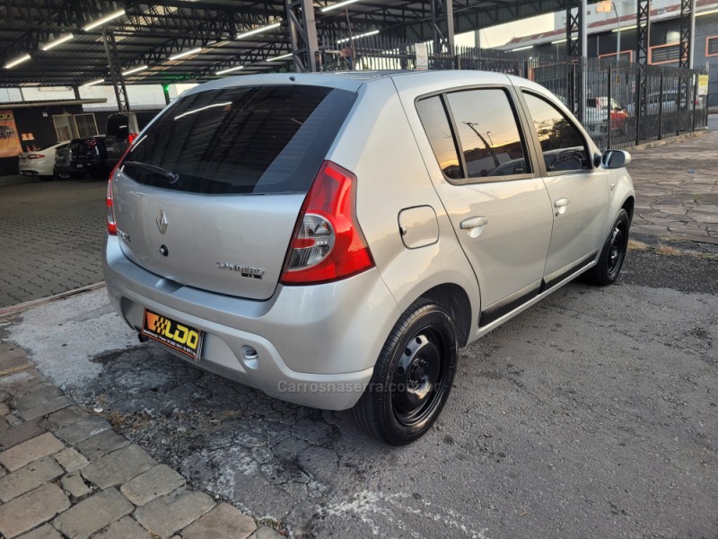 SANDERO 1.6 PRIVILÉGE 8V FLEX 4P MANUAL - 2009 - CAXIAS DO SUL