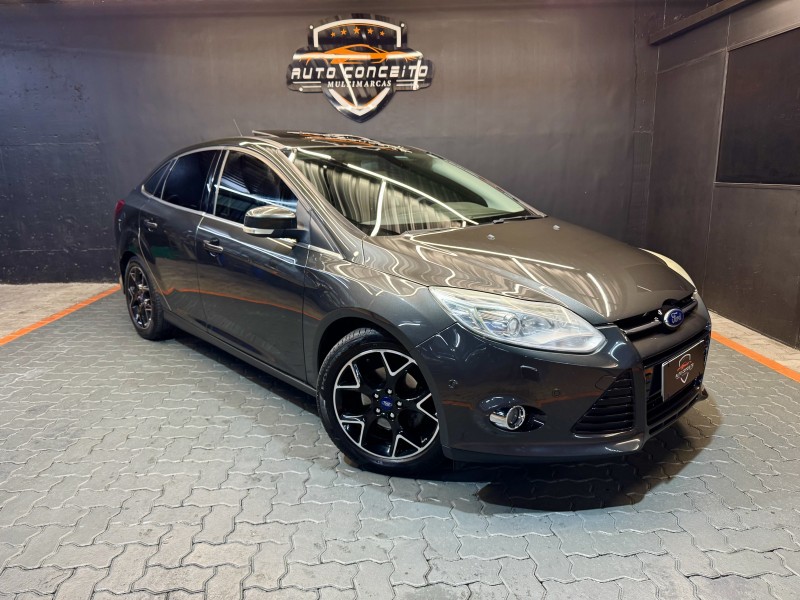 FOCUS 2.0 TITANIUM PLUS SEDAN 16V FLEX 4P AUTOMÁTICO
