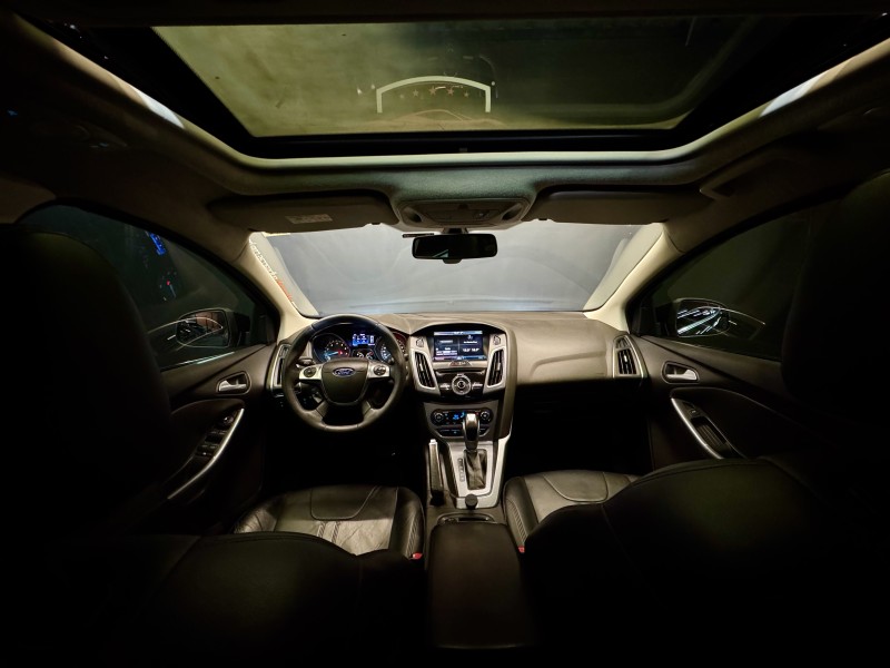 FOCUS 2.0 TITANIUM PLUS SEDAN 16V FLEX 4P AUTOMÁTICO - 2015 - CAXIAS DO SUL