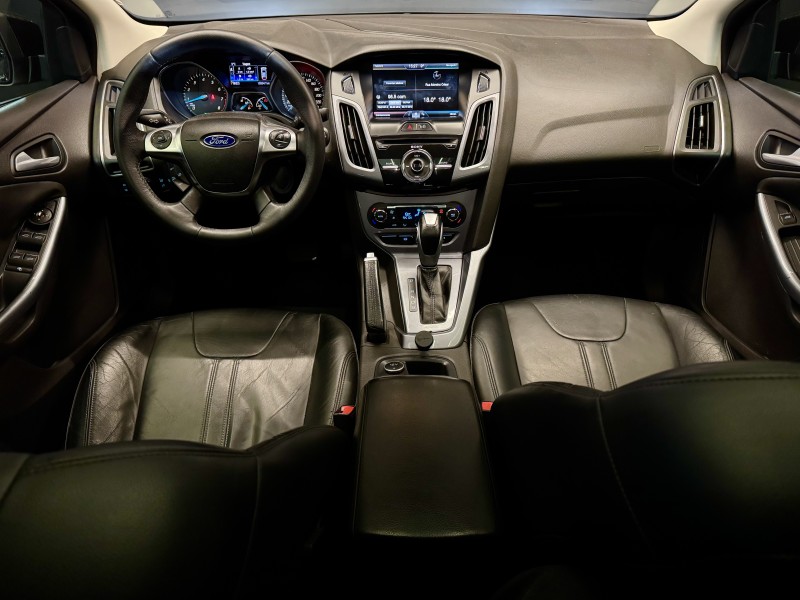 FOCUS 2.0 TITANIUM PLUS SEDAN 16V FLEX 4P AUTOMÁTICO - 2015 - CAXIAS DO SUL