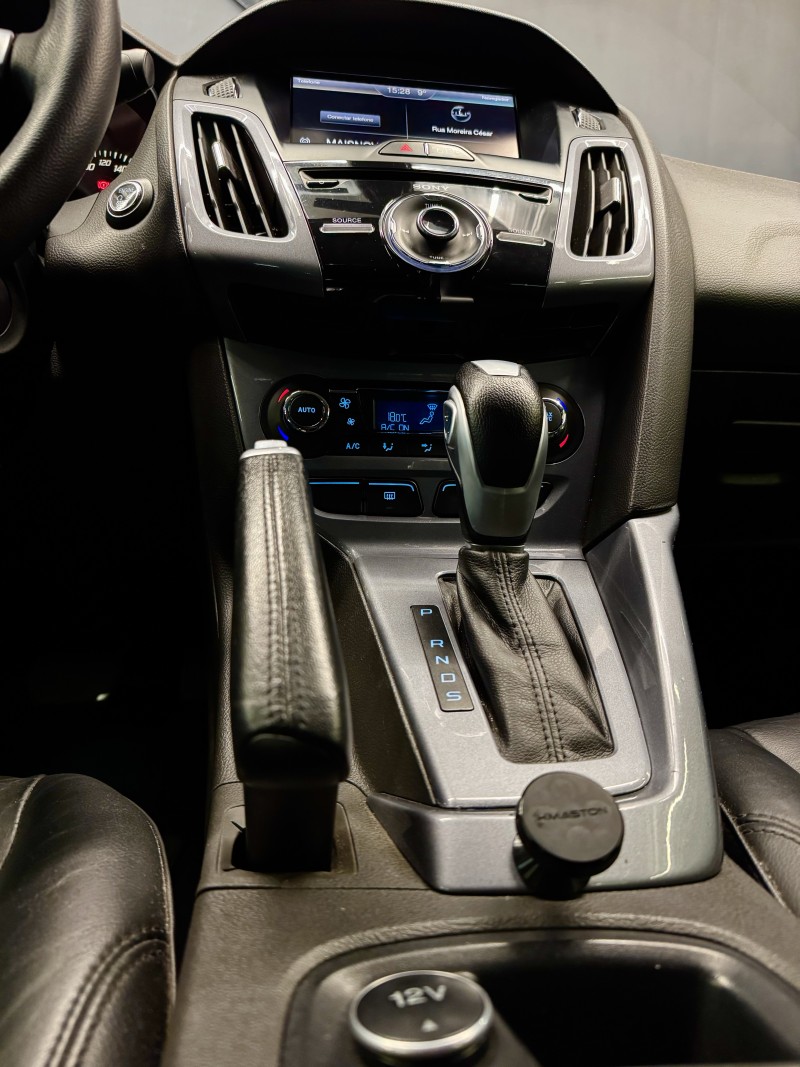 FOCUS 2.0 TITANIUM PLUS SEDAN 16V FLEX 4P AUTOMÁTICO - 2015 - CAXIAS DO SUL