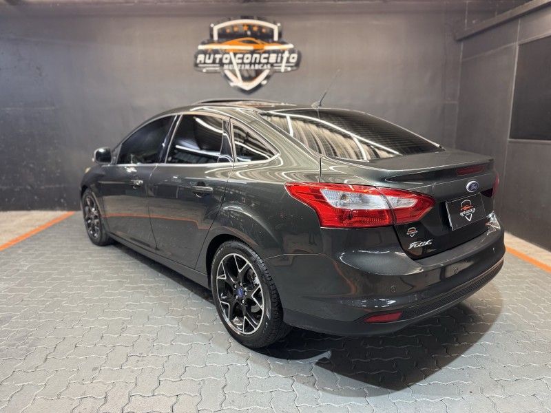 FOCUS 2.0 TITANIUM PLUS SEDAN 16V FLEX 4P AUTOMÁTICO - 2015 - CAXIAS DO SUL